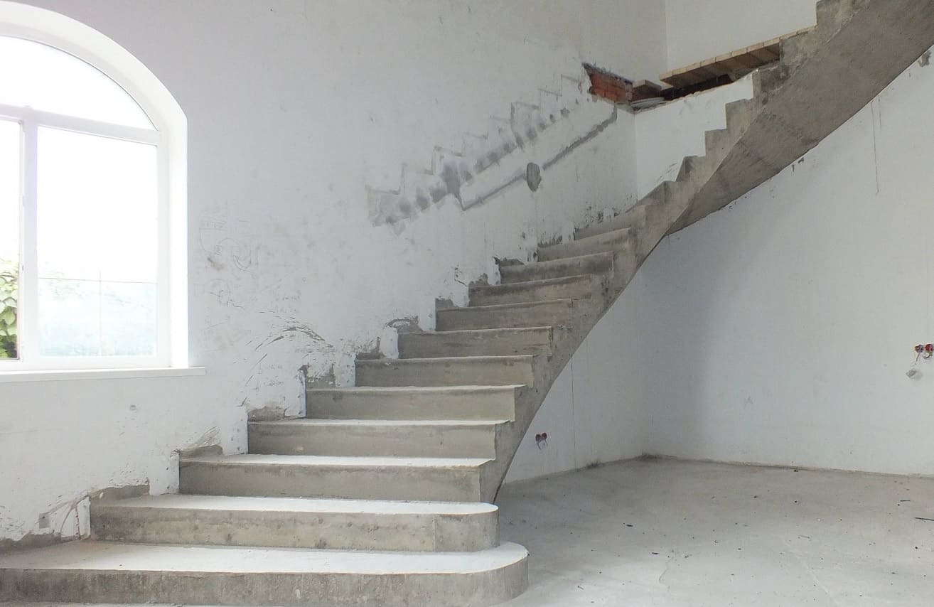 бетонная маршевая лестница в Краснодаре